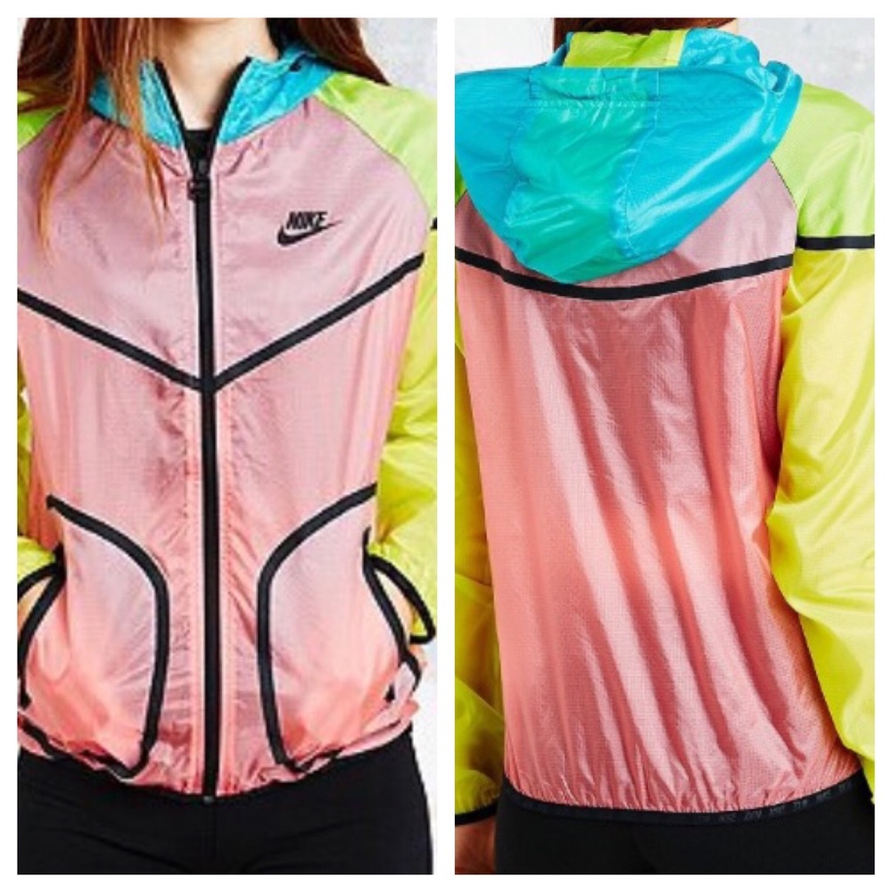 Nike Hyper Windrunner - image 4